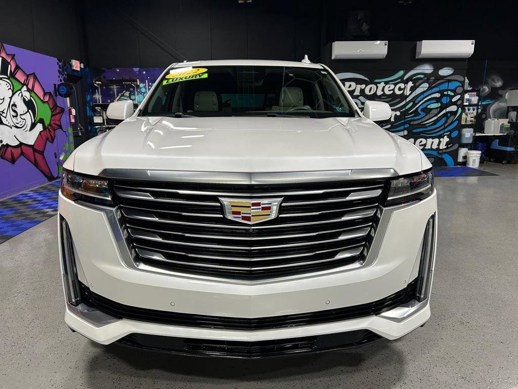 Used 2022 Cadillac Escalade Premium Luxury Platinum image 4