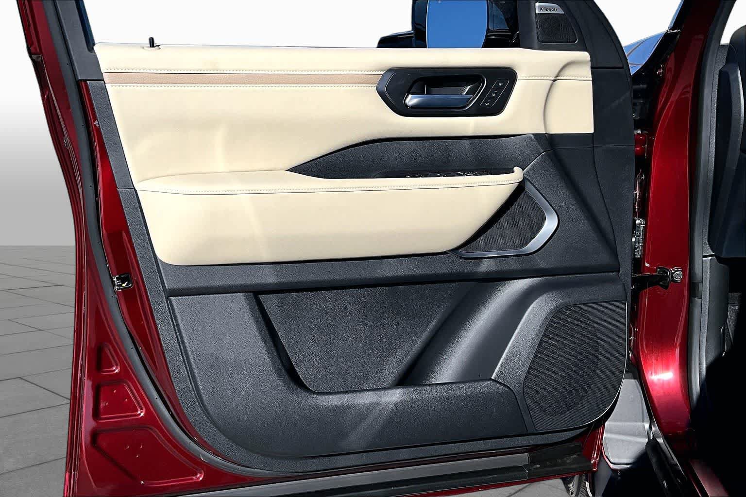 New 2026 Nissan Armada Platinum RWD image 10