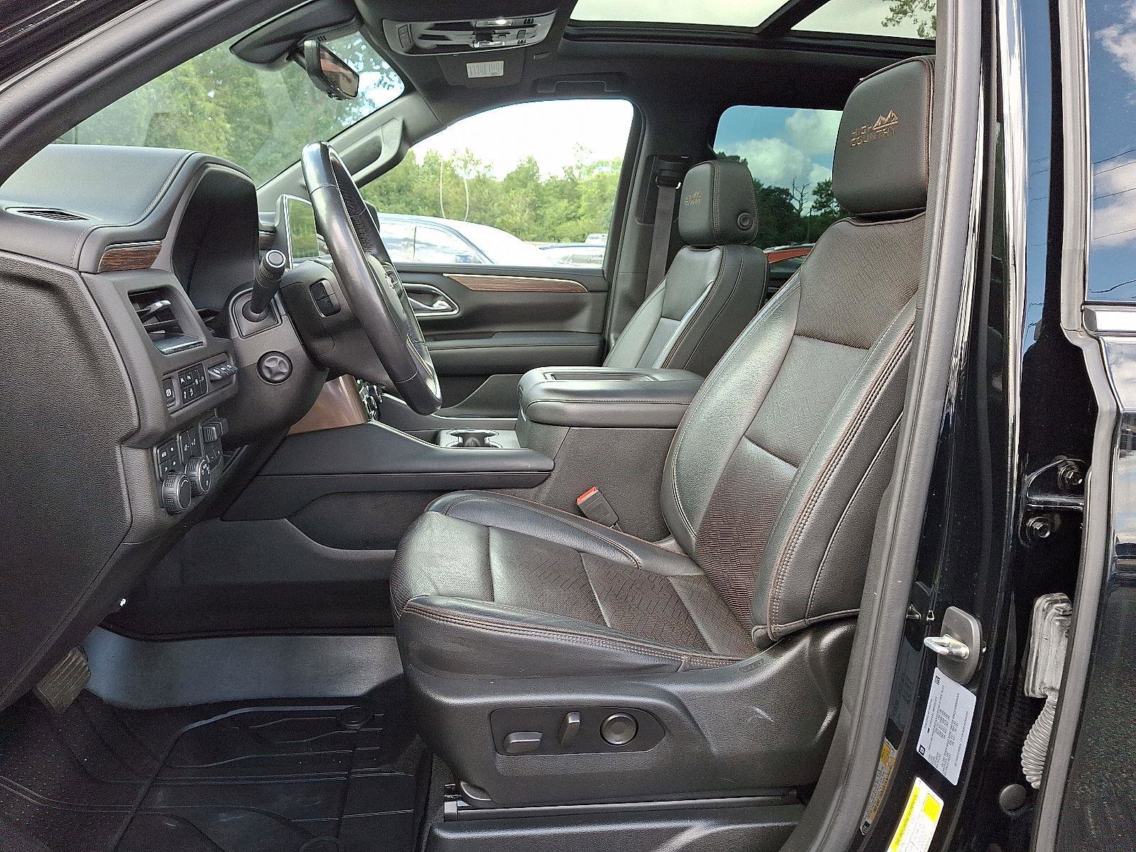 Used 2021 Chevrolet Suburban High Country w/ Premium Package image 15