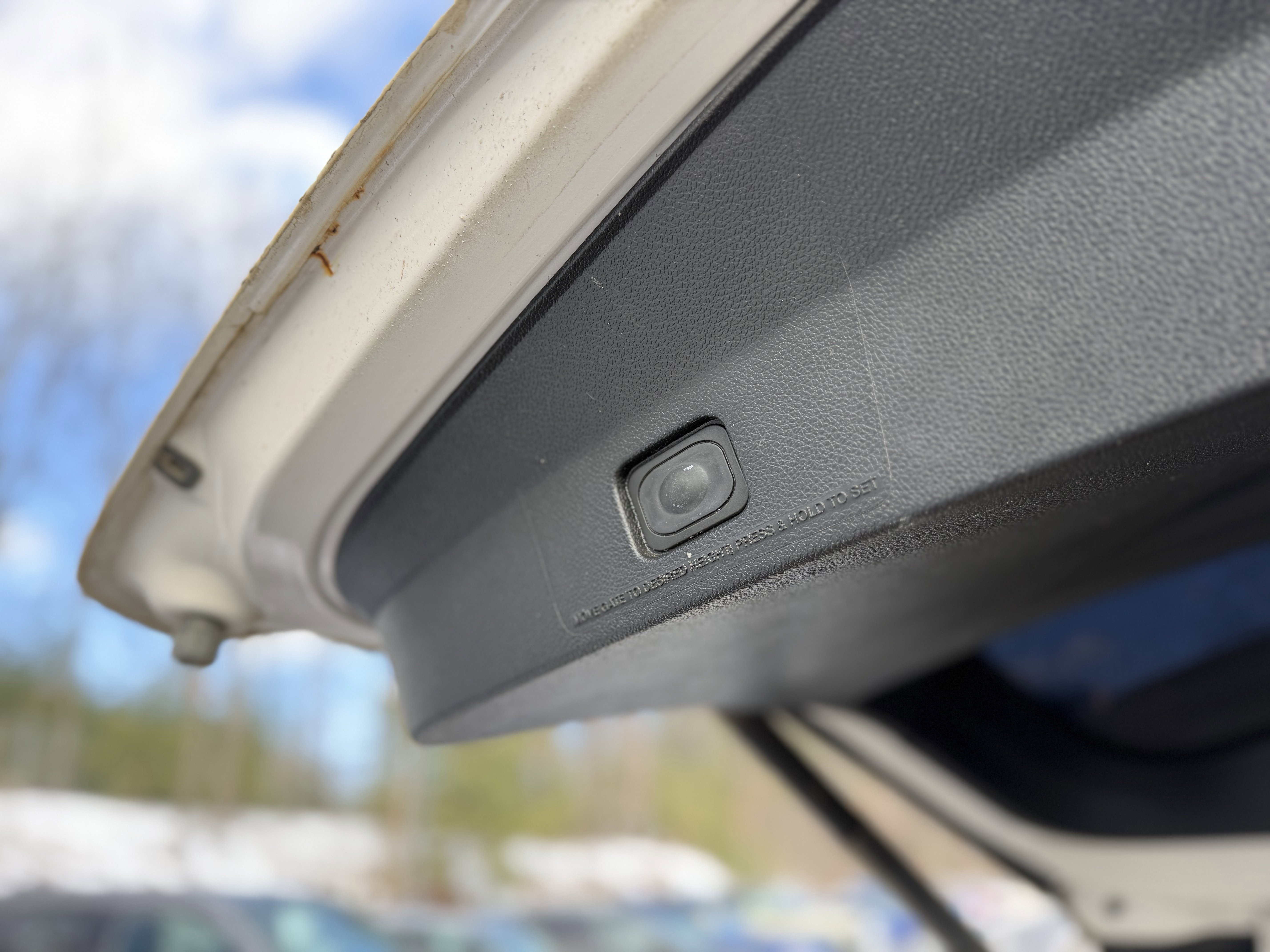 Used 2017 Ford Explorer XLT w/ Equipment Group 202A image 31