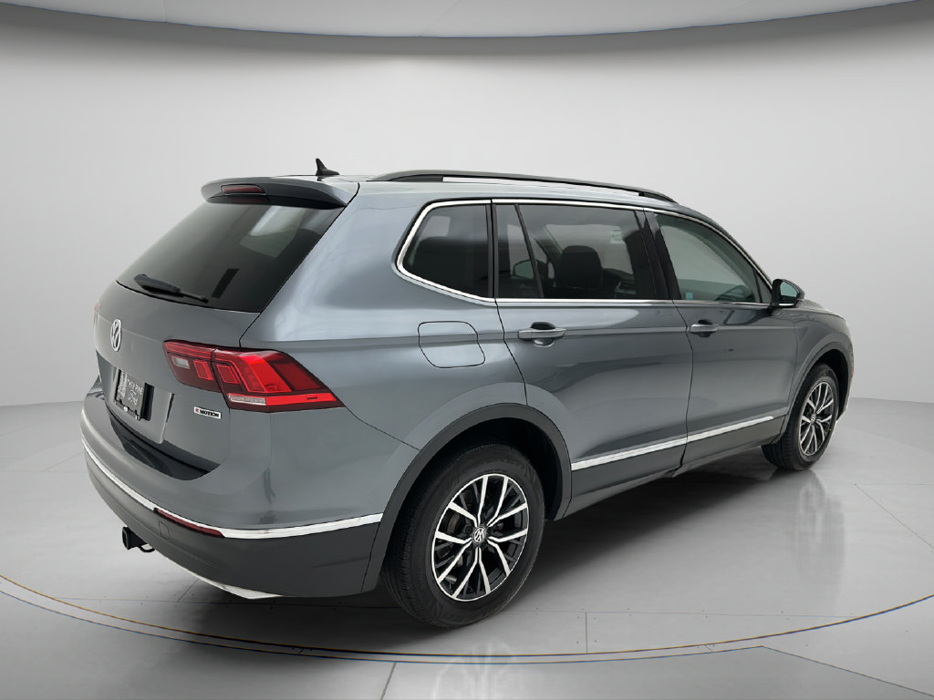 Used 2020 Volkswagen Tiguan SE w/ Panoramic Sunroof Package AWD/4WD image 5