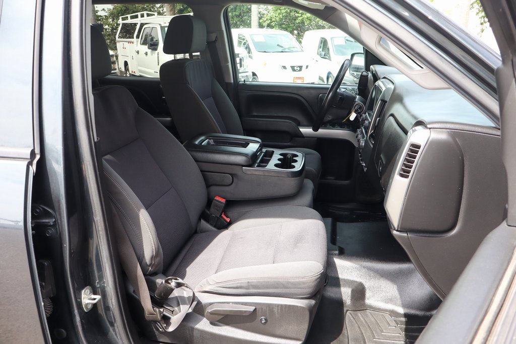 Used 2018 Chevrolet Silverado 1500 LT w/ All Star Edition AWD/4WD image 33