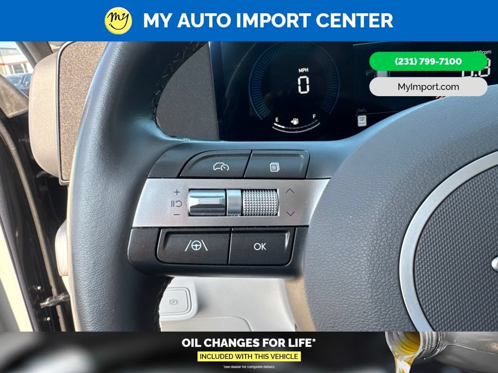 Used 2025 Hyundai Kona SEL AWD/4WD image 16