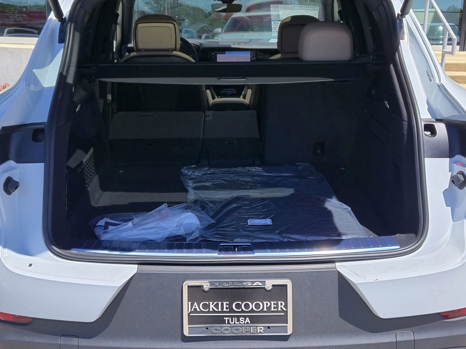 New 2025 Porsche Cayenne image 17