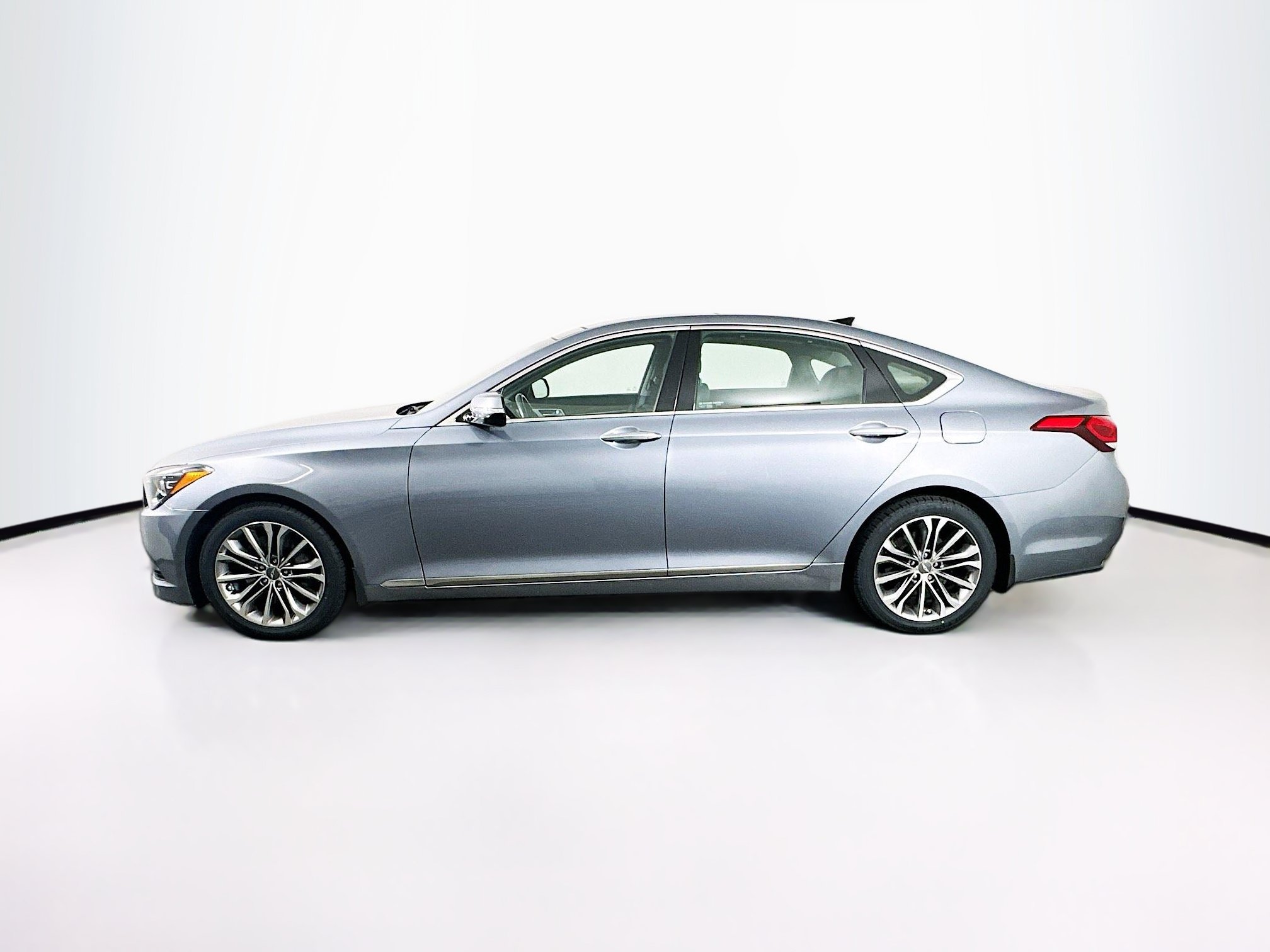 Used 2015 Hyundai Genesis 3.8 w/ Option Group 02 RWD image 4