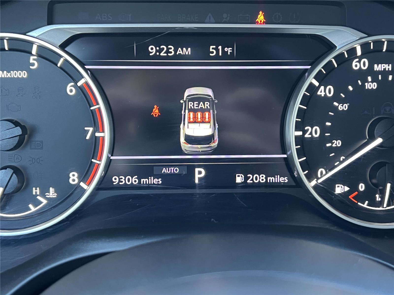 Used 2023 Nissan Rogue SV image 31