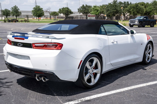 Used 2017 Chevrolet Camaro SS RWD image 19