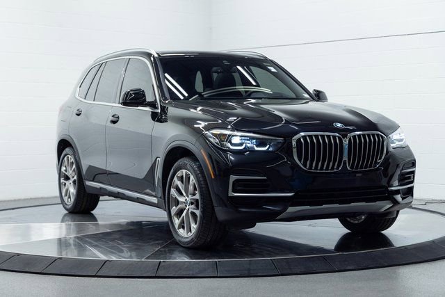 Certified 2022 BMW X5 xDrive40i w/ Premium Package image 4