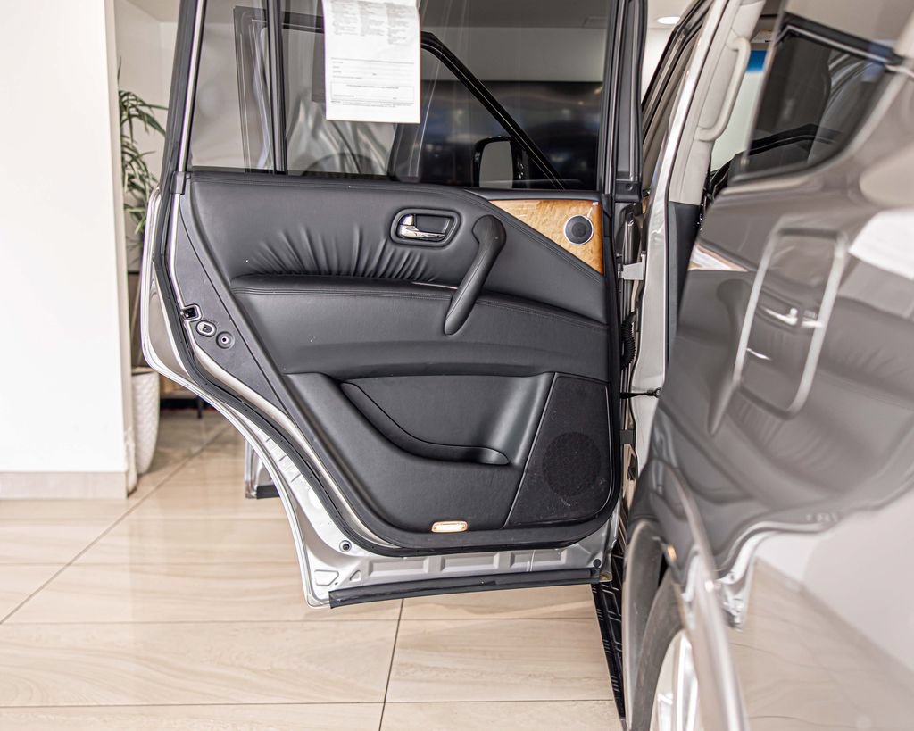 Used 2012 INFINITI QX56 4WD w/ Theater Pkg image 37