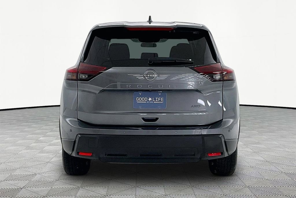 Used 2025 Nissan Rogue SV image 5