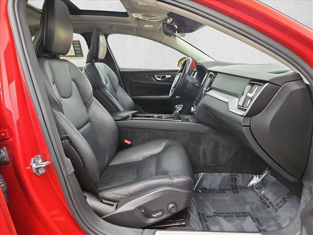 Used 2020 Volvo S60 T6 Momentum AWD/4WD image 23