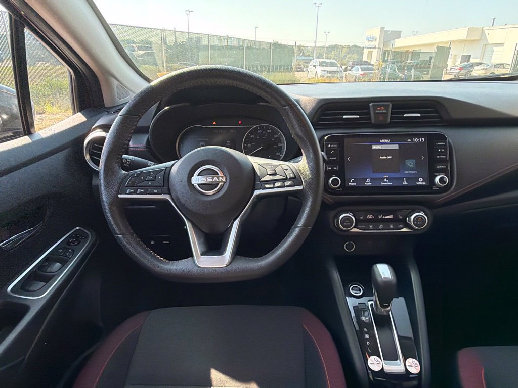 Used 2025 Nissan Versa SR FWD image 42