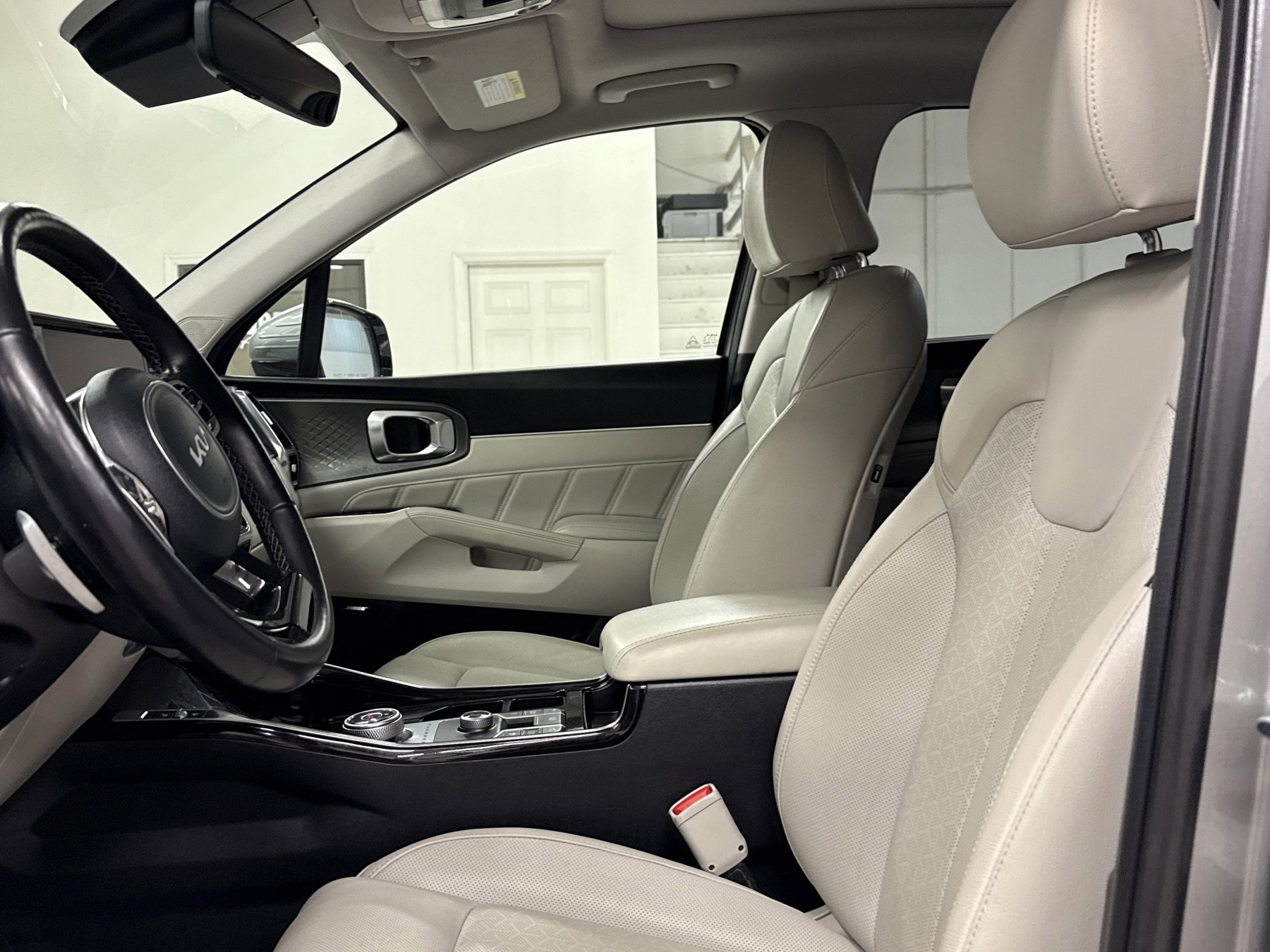 Used 2023 Kia Sorento SX Prestige image 5