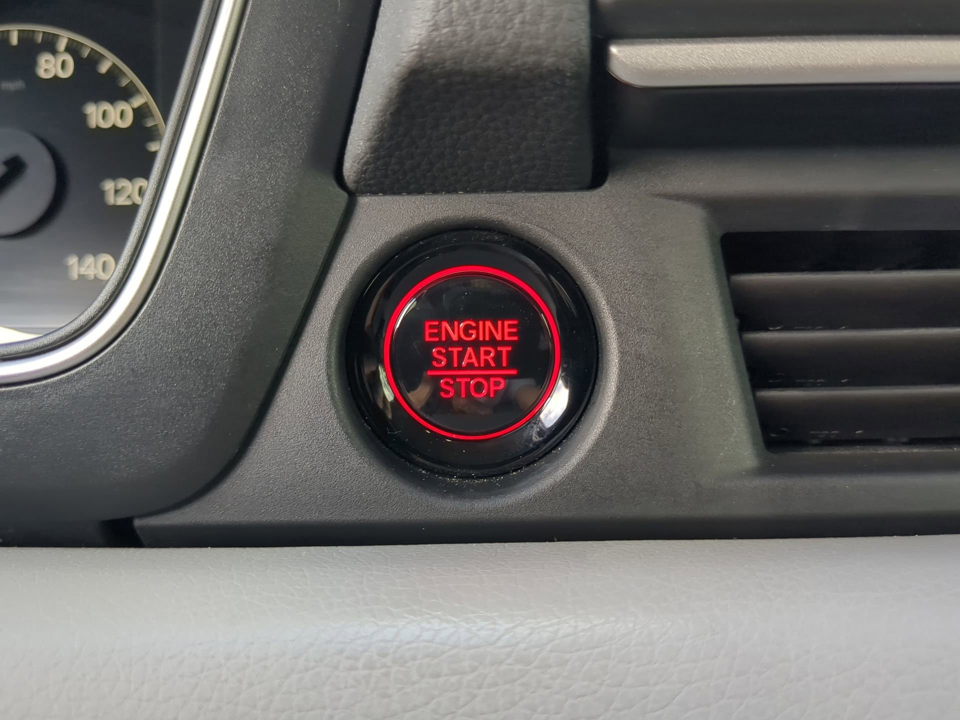 Used 2024 Honda Pilot Touring image 61