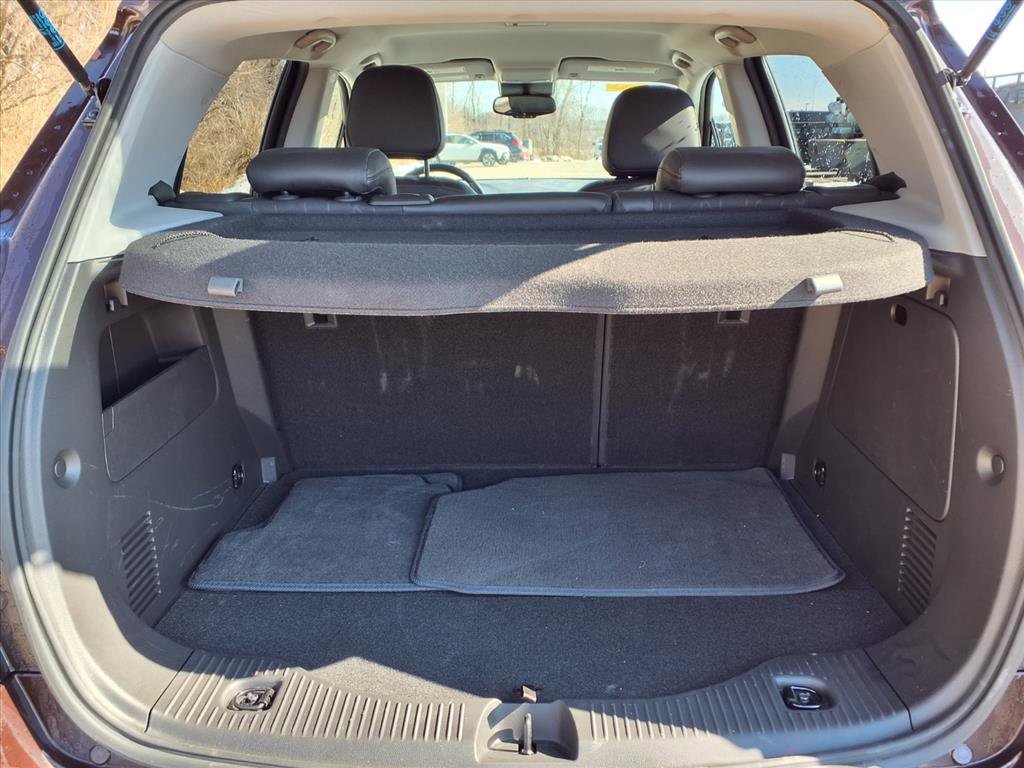 Used 2022 Chevrolet Trax LT w/ LT Convenience Package image 28