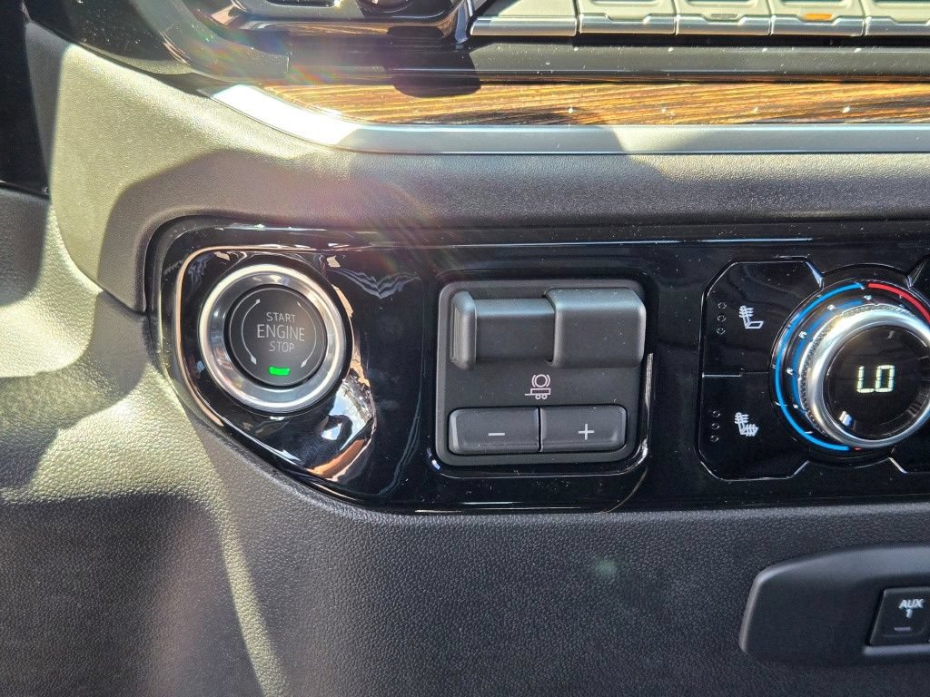 New 2026 GMC Sierra 2500 SLE w/ SLE Value Package; AWD/4WD image 38