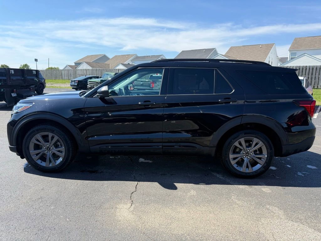 New 2026 Ford Explorer Active w/ Active Comfort Package AWD/4WD image 6