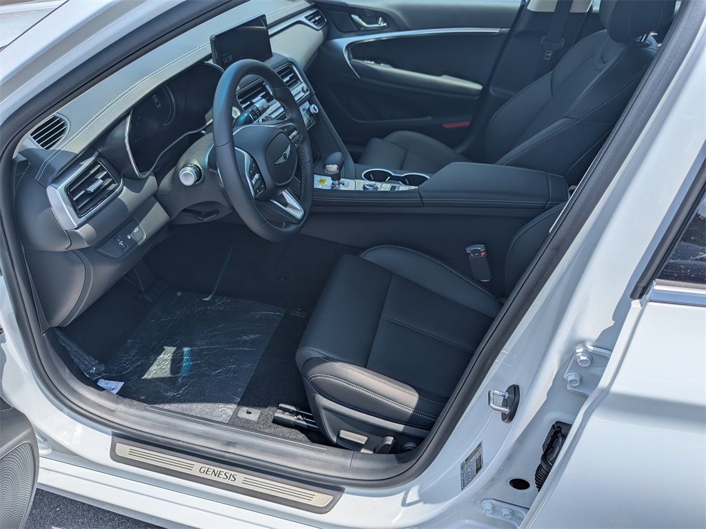 Used 2026 Genesis G70 2.5T image 9