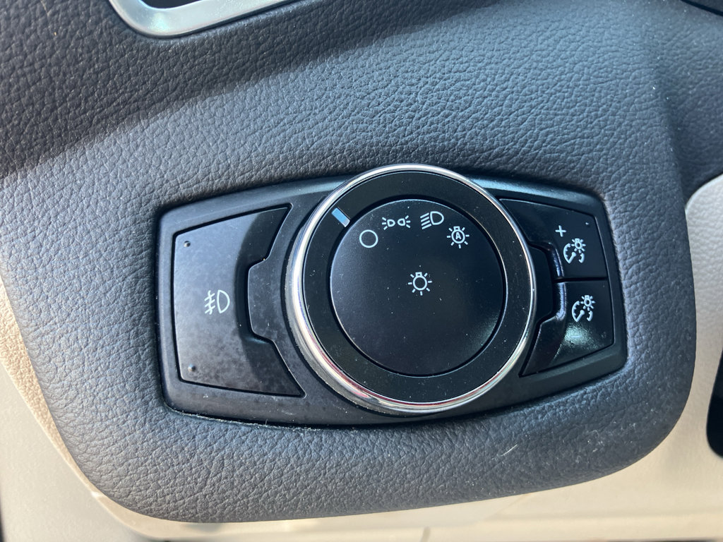 Used 2013 Ford C-MAX Energi SEL image 10