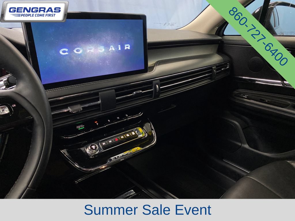 Used 2025 Lincoln Corsair AWD w/ Equipment Group 101A image 15