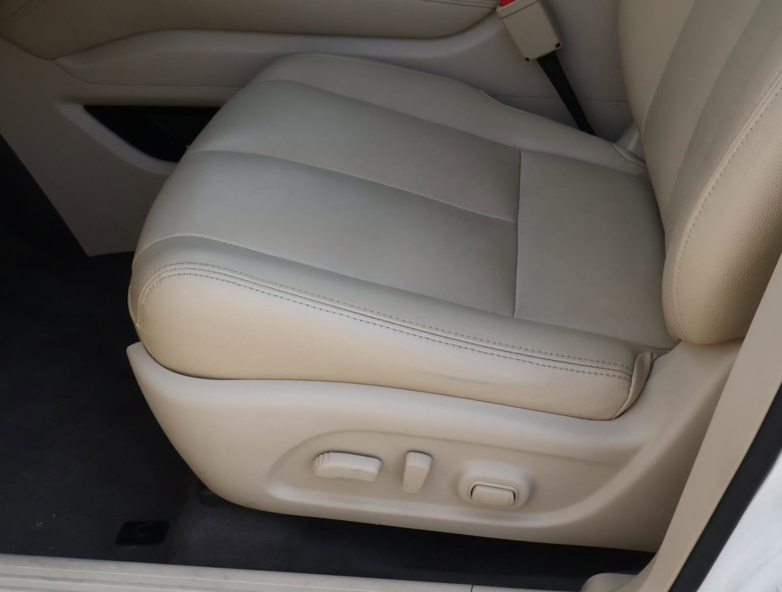 Used 2018 Nissan Murano SV FWD image 13