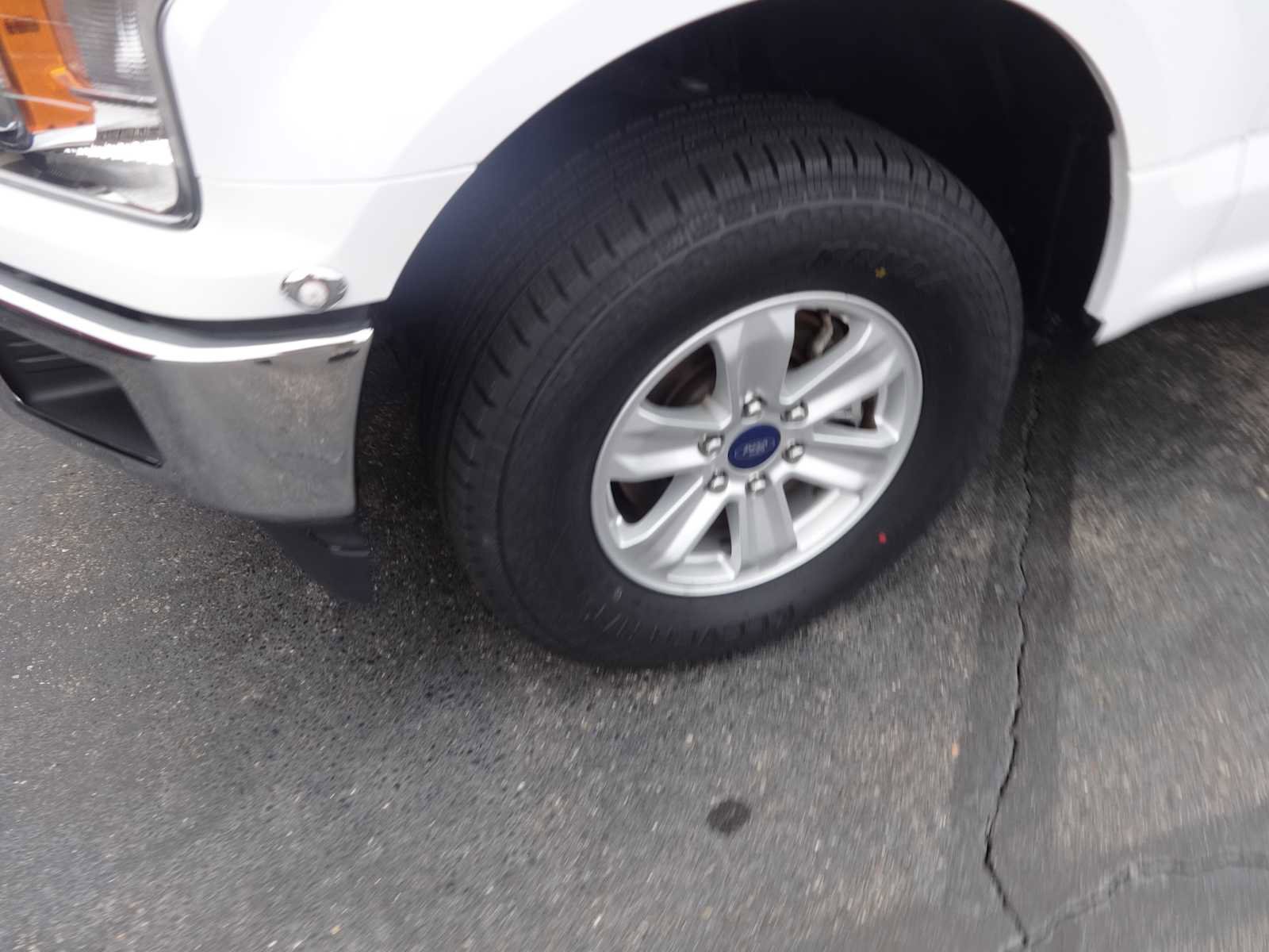 Used 2019 Ford F150 XLT image 3