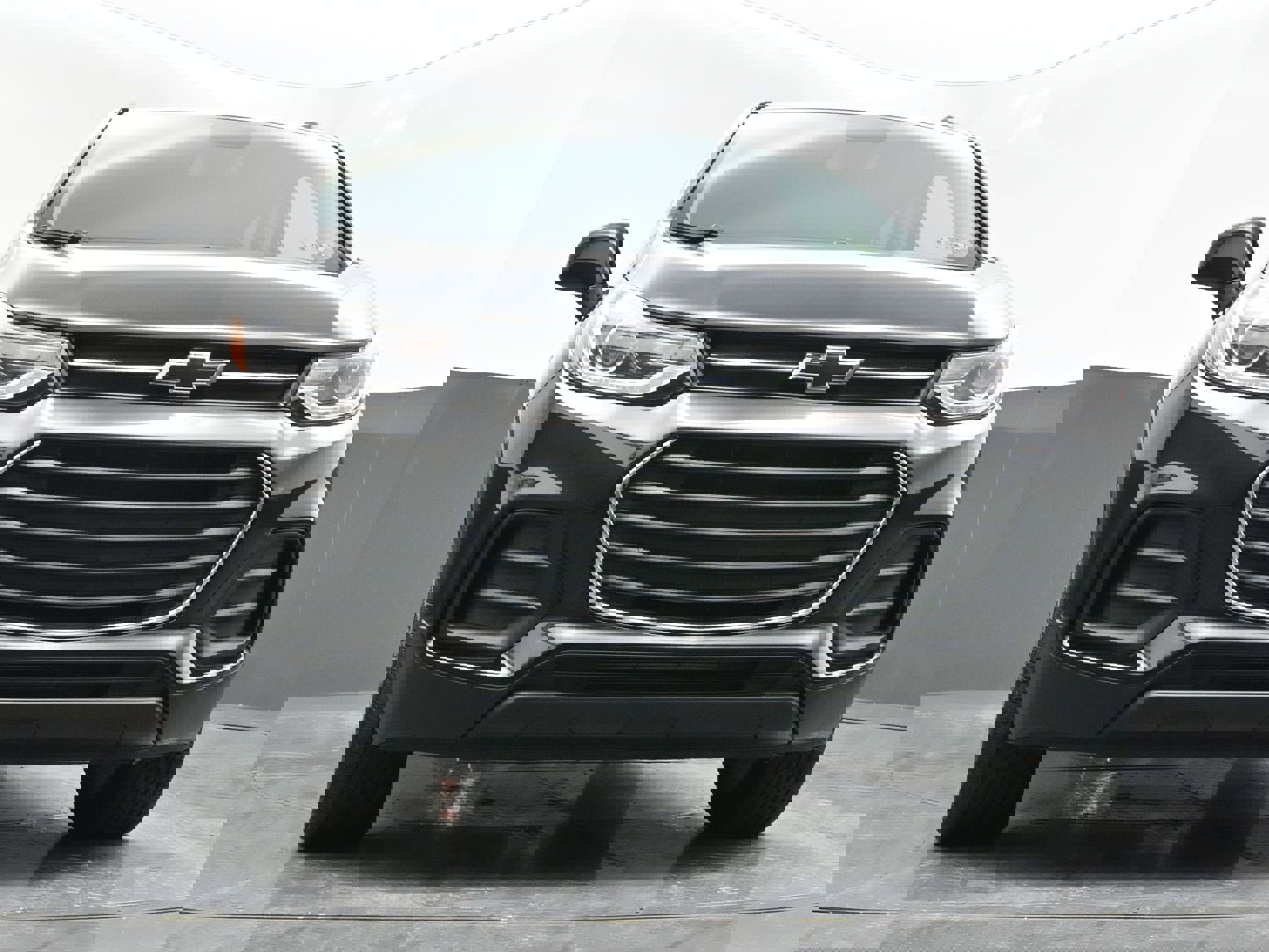 Used 2022 Chevrolet Trax LT w/ Midnight Edition image 34