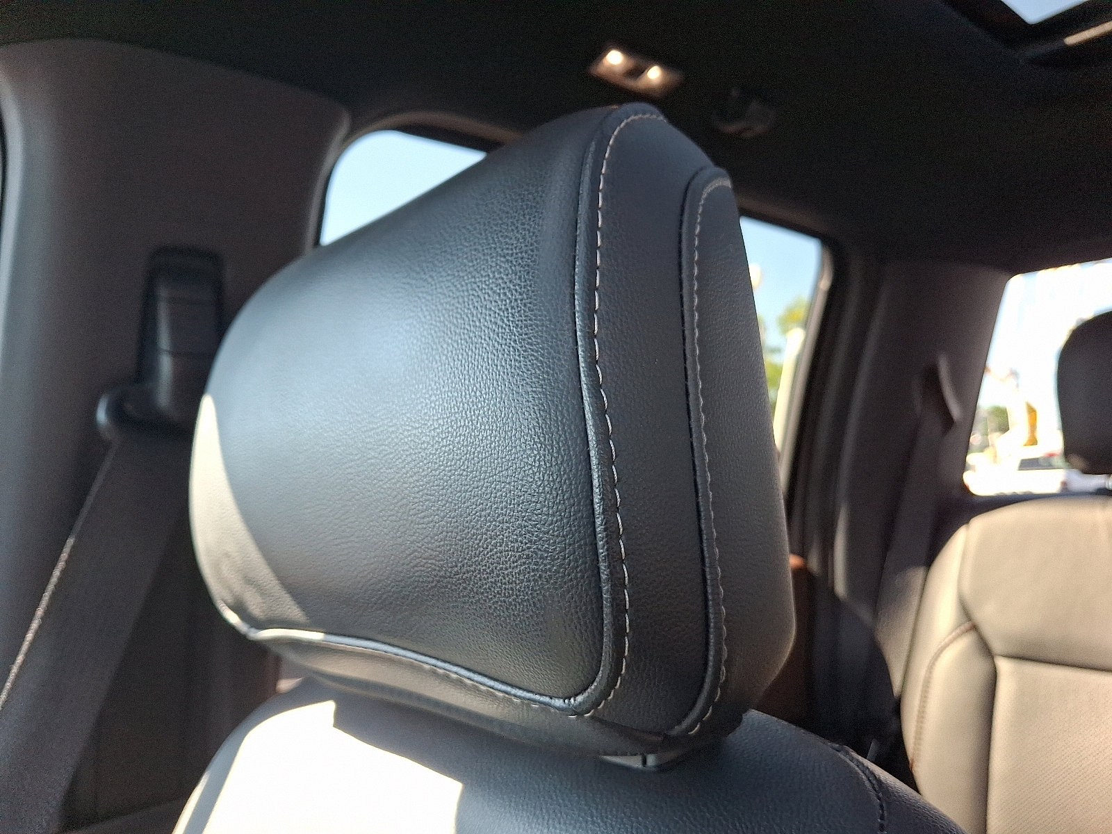 Used 2021 Ford F150 Lariat w/ Equipment Group 502A High image 17