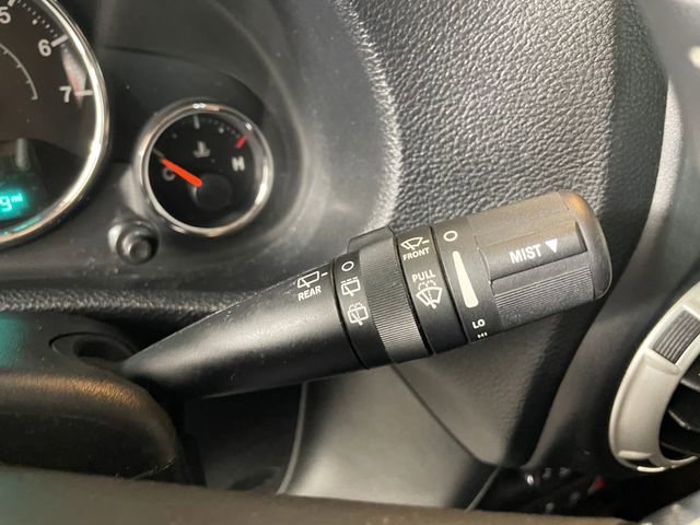 Used 2018 Jeep Wrangler Unlimited Sahara w/ Max Tow Package image 11