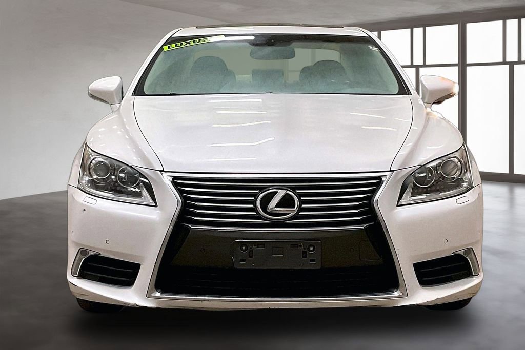 Used 2015 Lexus LS 460 AWD w/ Comfort Package image 3