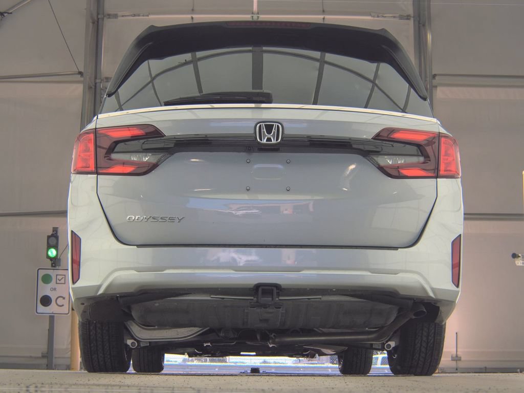 Used 2026 Honda Odyssey EX-L image 7