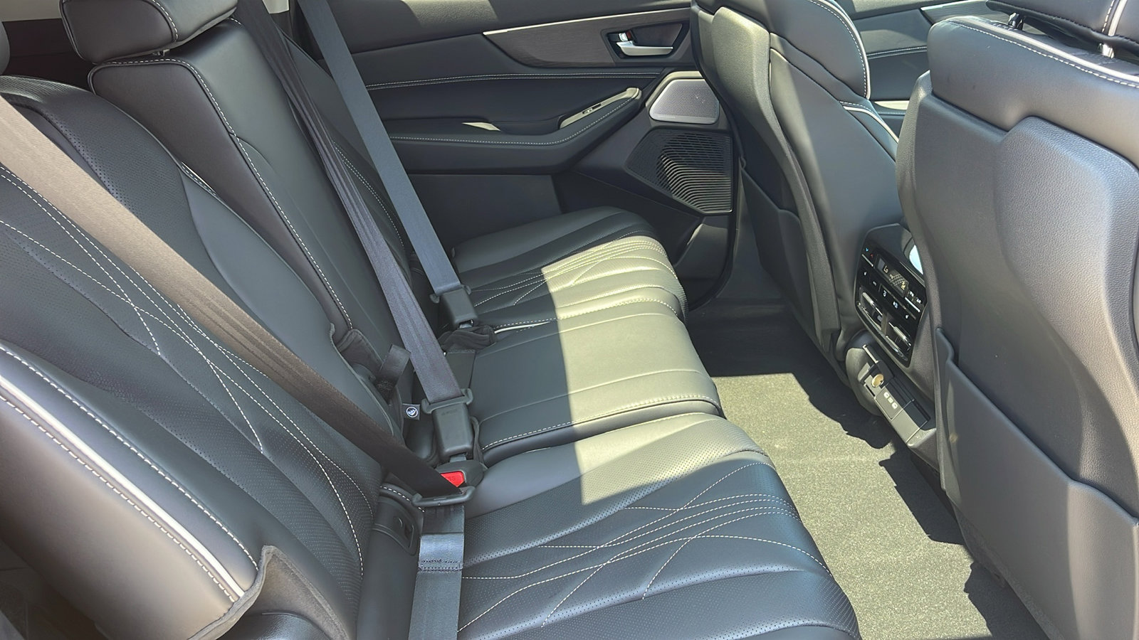 New 2026 Acura MDX SH-AWD w/ Advance Package image 28