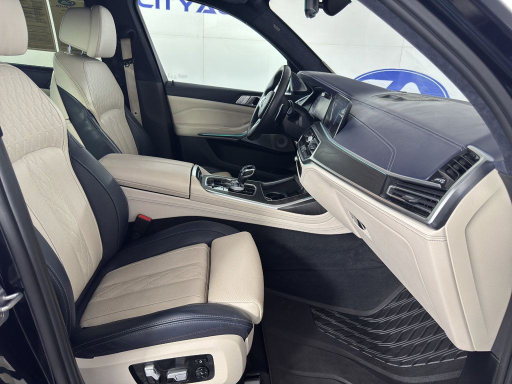 Used 2020 BMW X7 M50i AWD/4WD image 44