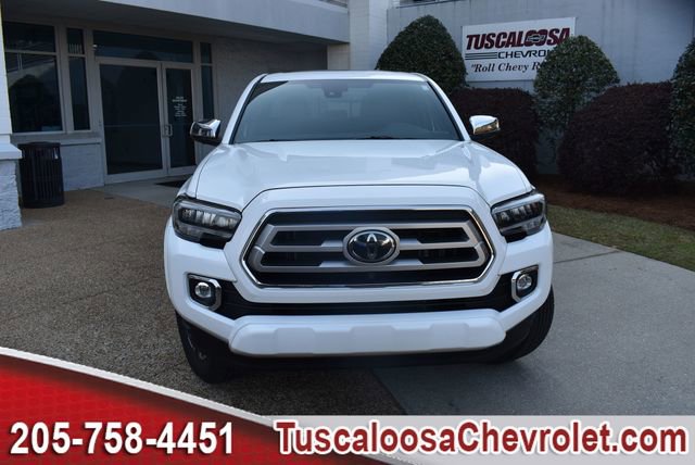 Used 2022 Toyota Tacoma Limited image 4