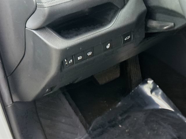 Used 2023 Toyota RAV4 XLE Premium AWD/4WD image 10
