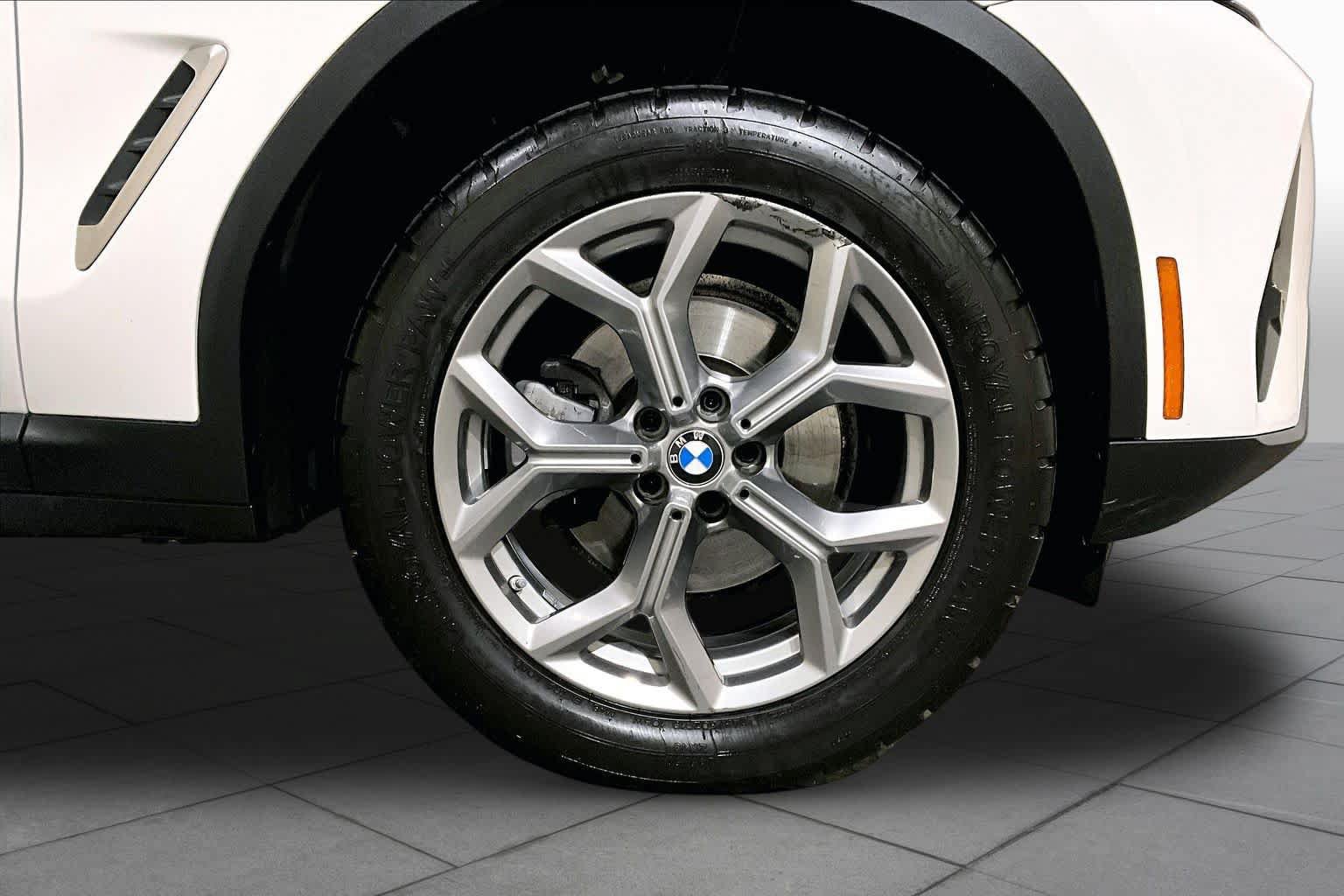 Used 2023 BMW X3 xDrive30i w/ Premium Package w/ZPA AWD/4WD image 10