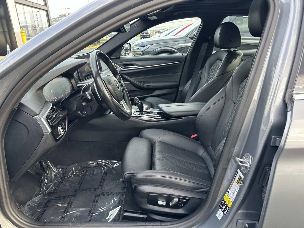 Used 2023 BMW 530i xDrive w/ Premium Package image 26