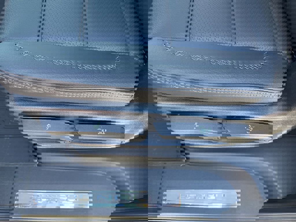 New 2025 GMC Yukon XL Denali w/ Sun & Power Step Package image 55