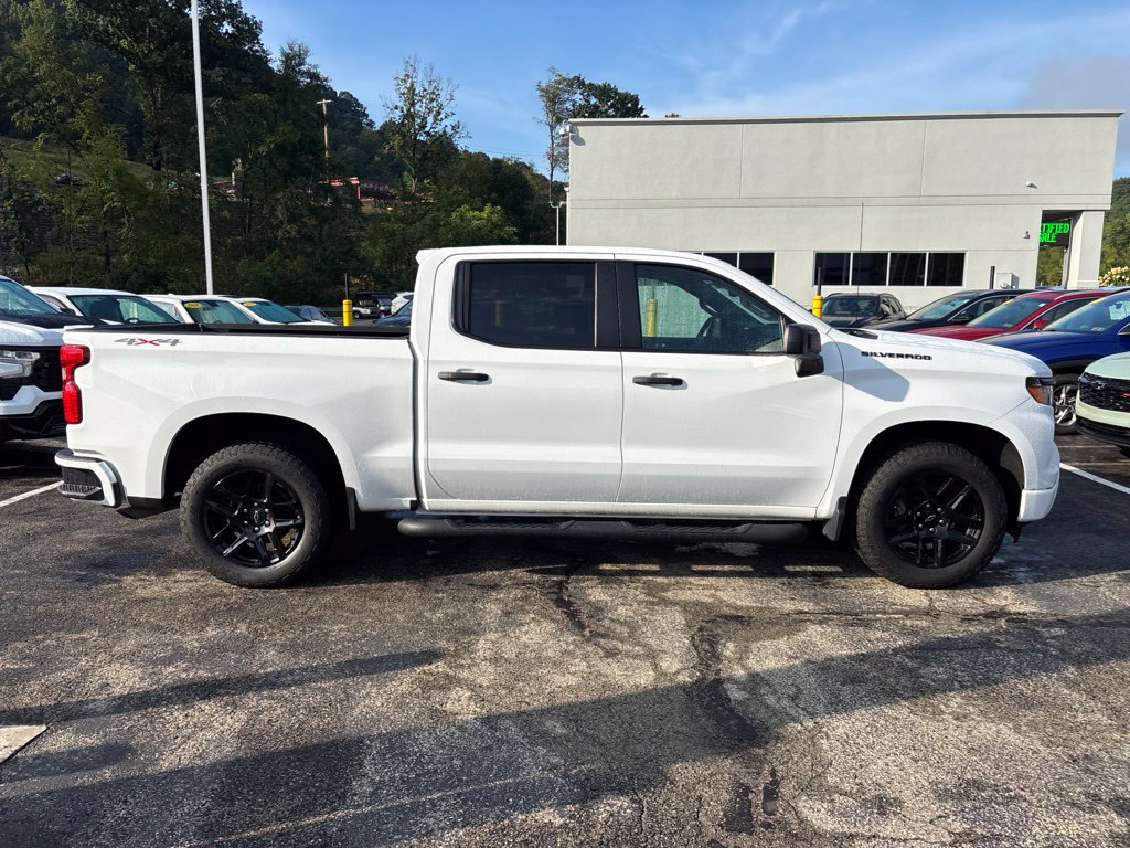 Certified 2024 Chevrolet Silverado 1500 Custom w/ Turbomax Blackout Package AWD/4WD image 7