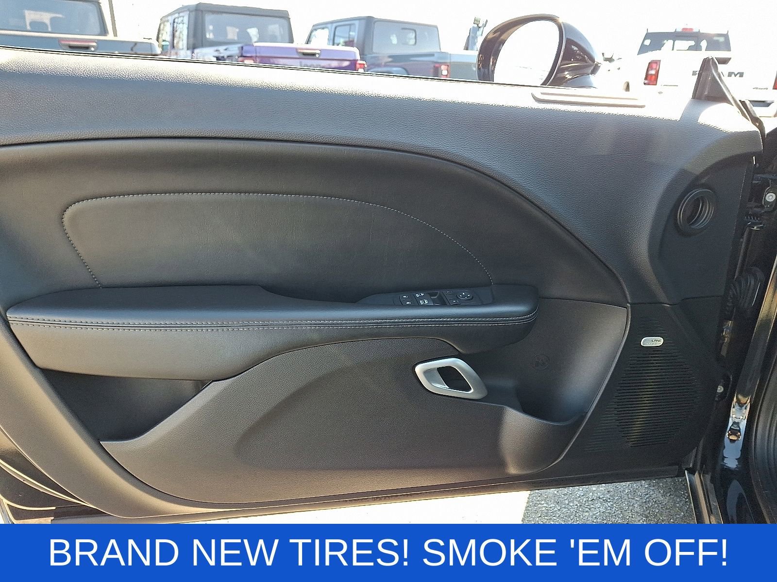 Used 2016 Dodge Challenger R/T Scat Pack w/ Leather Interior Group image 13