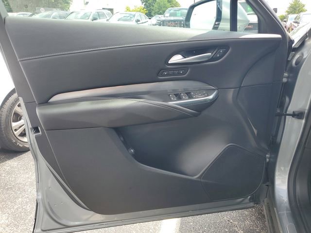 Used 2024 Cadillac XT4 Premium Luxury image 18