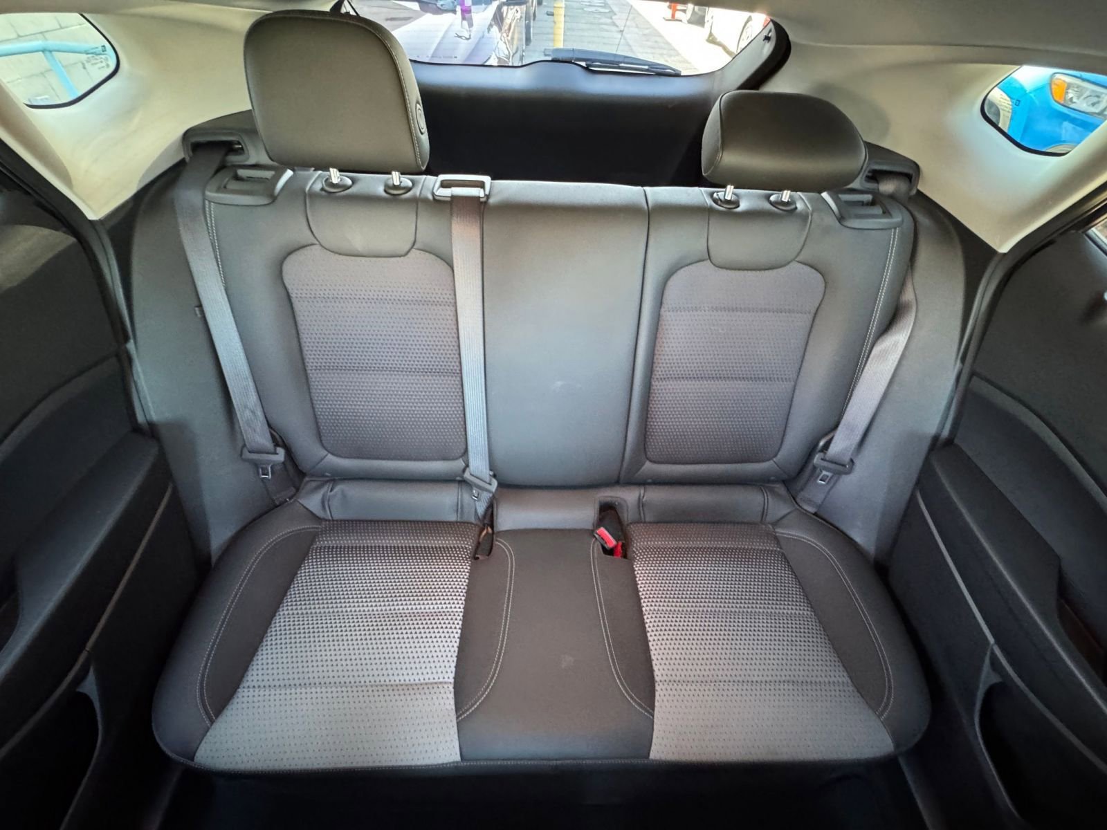 Used 2025 Chevrolet Trax LT FWD image 38