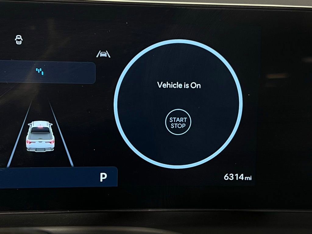 Used 2025 Hyundai Santa Cruz Limited image 17