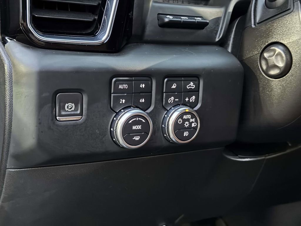 Used 2023 GMC Sierra 1500 Denali Ultimate image 10