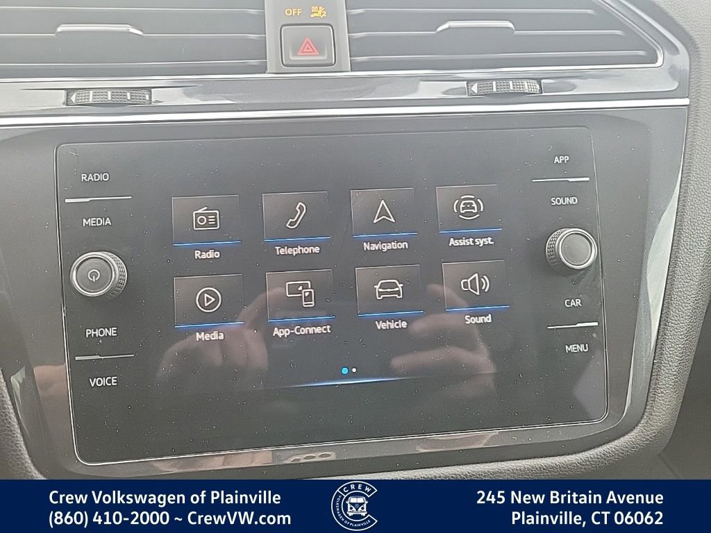 Certified 2022 Volkswagen Tiguan SE image 6
