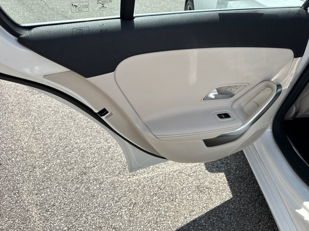 Used 2021 Mercedes-Benz A 220 4MATIC image 21