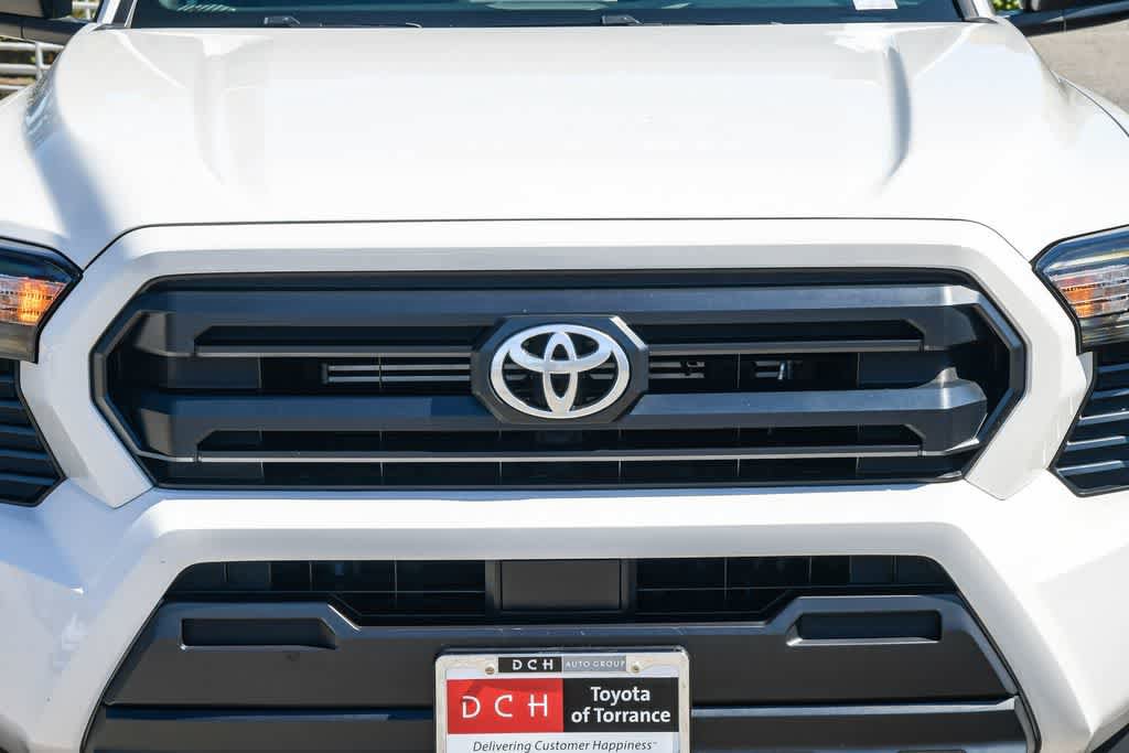 Used 2024 Toyota Tacoma SR RWD image 5