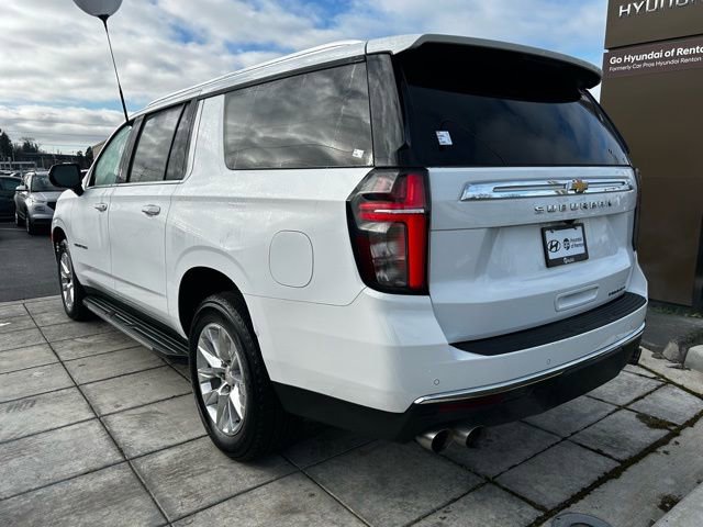 Used 2023 Chevrolet Suburban Premier image 9