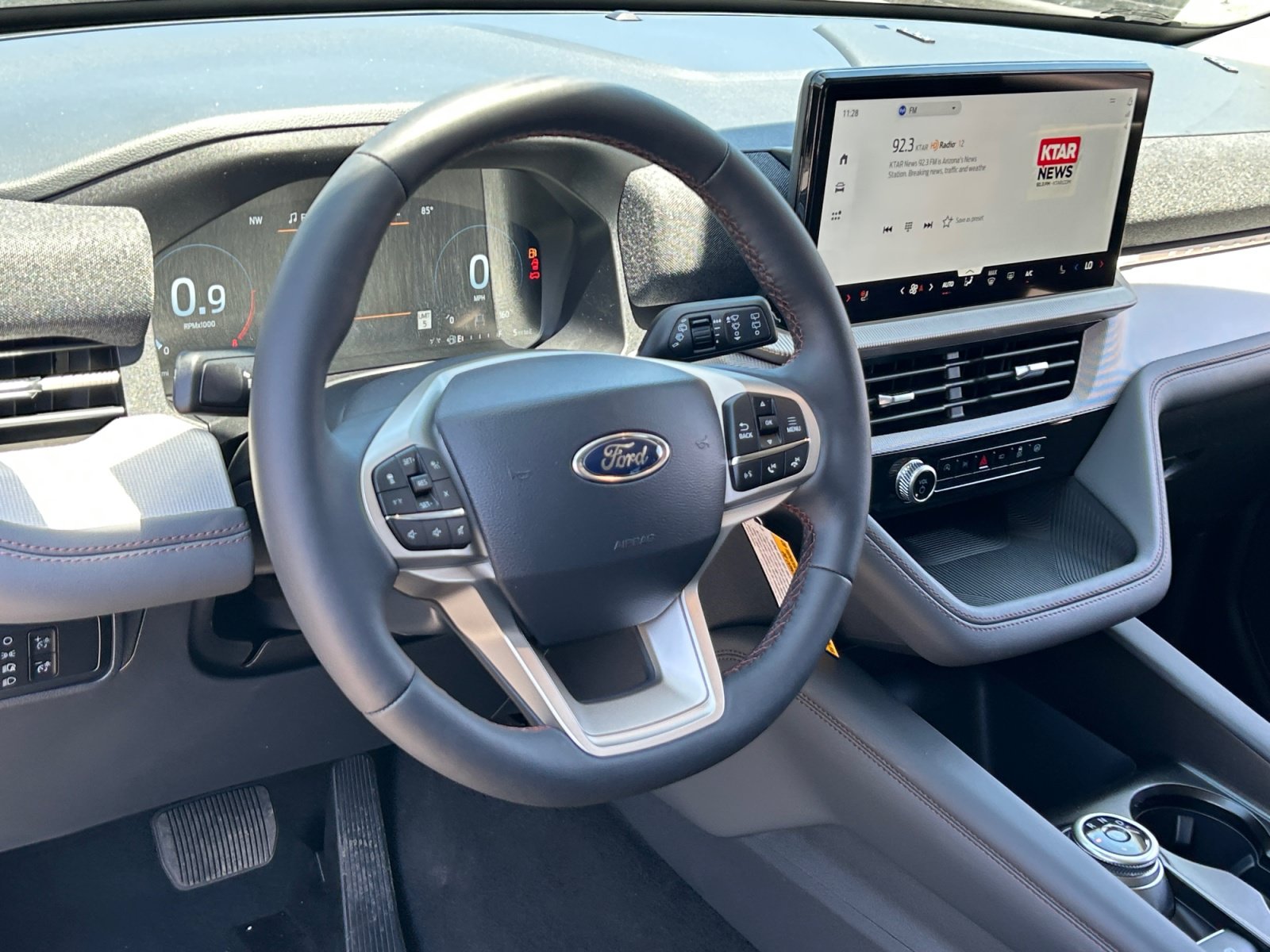 New 2026 Ford Explorer Active w/ Active Comfort Package AWD/4WD image 9