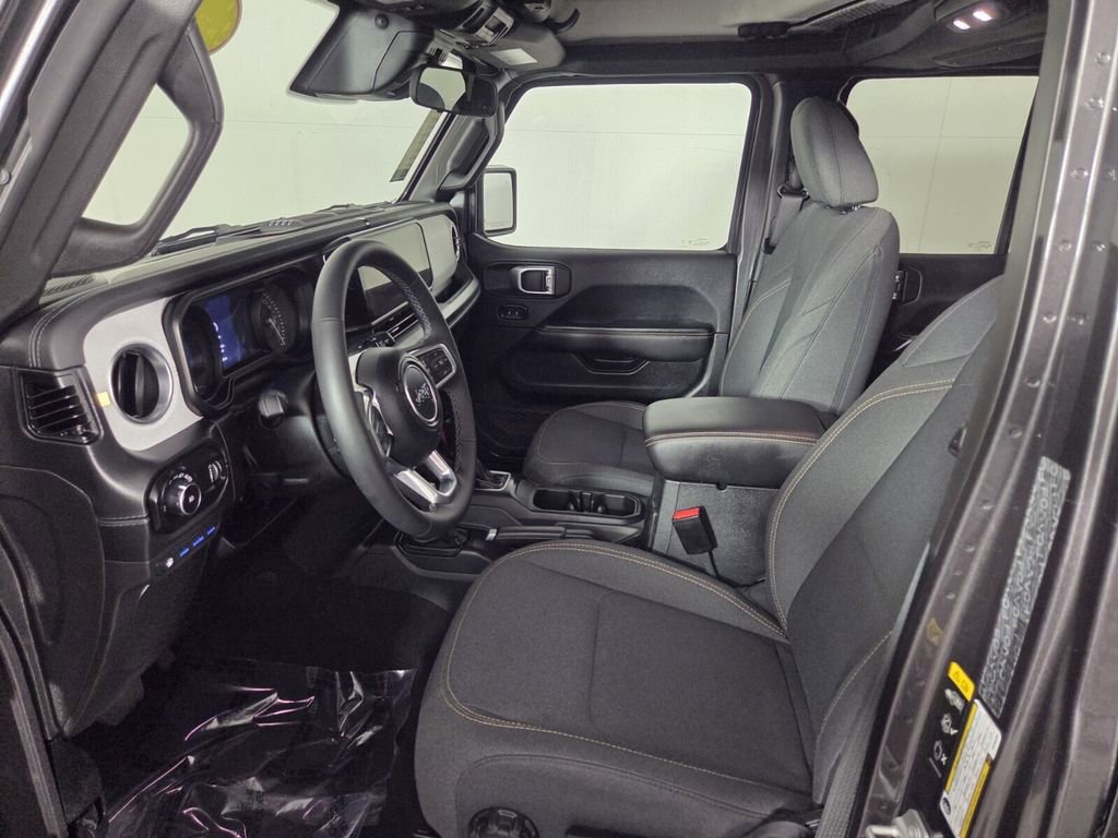 Certified 2025 Jeep Wrangler Sahara w/ Safety Group image 12